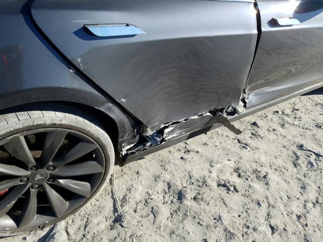 2015 TESLA MODEL S 85 5YJSA1H22FFP73256