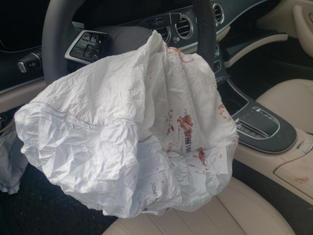 Auction sale of the 2021 MERCEDES BENZ E CLASS , vin: W1KZF8EB3MA901982, lot number: 30820411