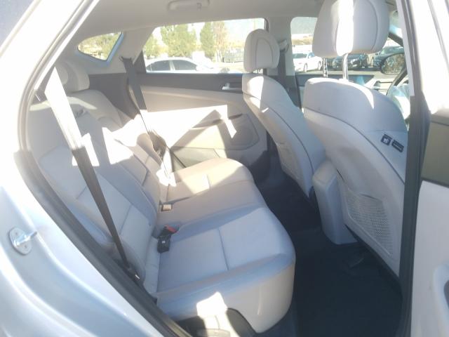 2017 HYUNDAI TUCSON SE KM8J23A45HU406454