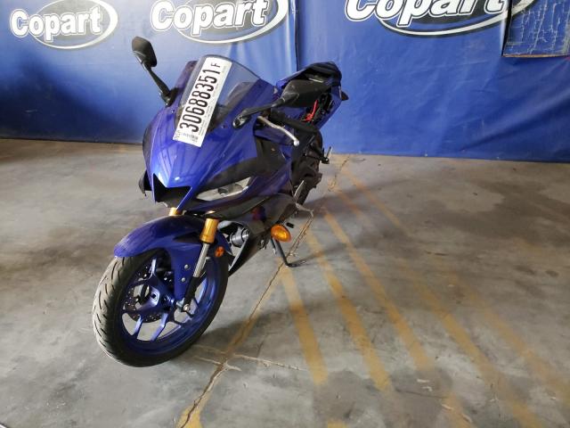 2019 YAMAHA YZFR3 MH3RH17Y3KK001184
