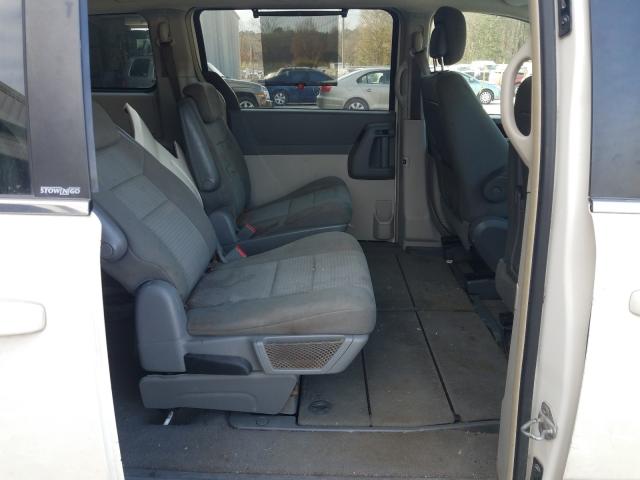 2010 CHRYSLER TOWN & COU 2A4RR5D17AR270907