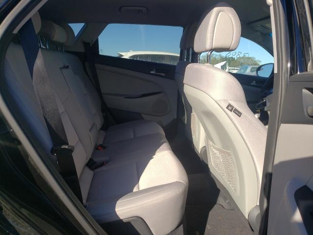 2018 HYUNDAI TUCSON SE KM8J23A49JU706231