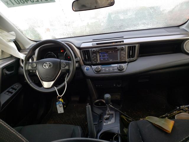 2018 TOYOTA RAV4 HV LE JTMRJREV9JD215870