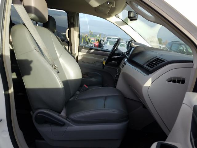 2011 VOLKSWAGEN ROUTAN SE 2V4RW3DG6BR668205