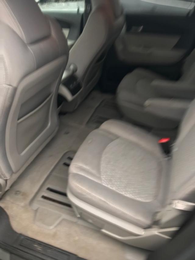 2011 GMC ACADIA SLE 1GKKRPED7BJ190674