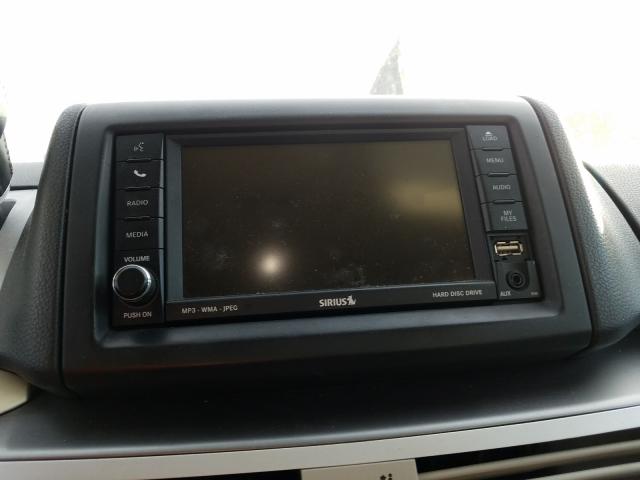 2011 VOLKSWAGEN ROUTAN SE 2V4RW3DG6BR668205
