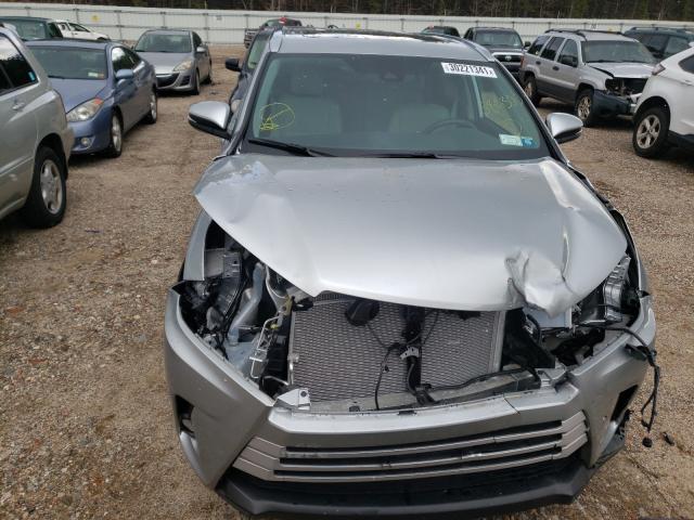 2019 TOYOTA HIGHLANDER 5TDJZRFH8KS586300
