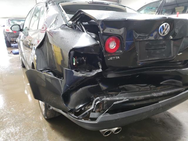 2010 VOLKSWAGEN JETTA LIMI 3VWAZ7AJ7AM114633