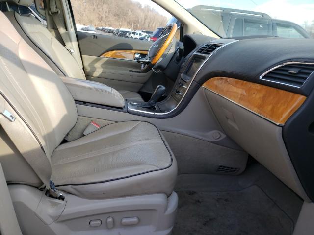 2011 LINCOLN MKX 2LMDJ8JK5BBJ18737