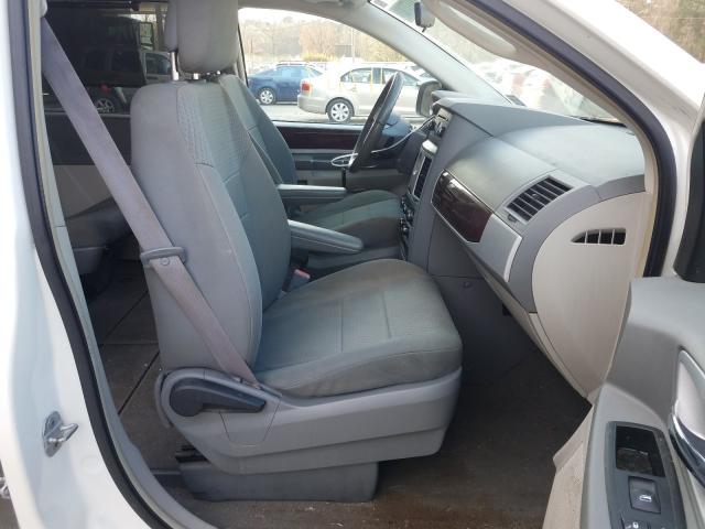2010 CHRYSLER TOWN & COU 2A4RR5D17AR270907