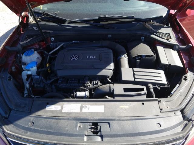 2017 VOLKSWAGEN PASSAT R-L 1VWDT7A30HC066324