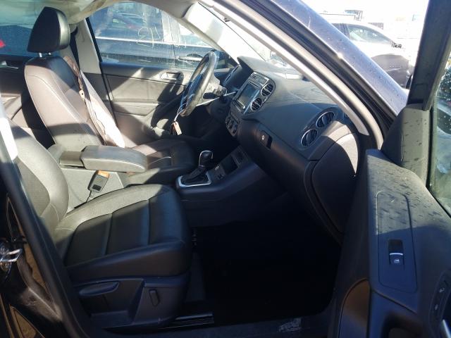 2017 VOLKSWAGEN TIGUAN WOL WVGSV7AX6HW506337