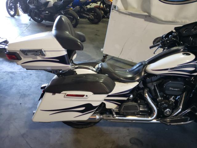 2016 HARLEY-DAVIDSON FLHXSE CVO 1HD1PXN32GB962387