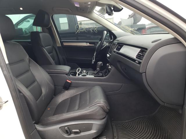2016 VOLKSWAGEN TOUAREG SP WVGEF9BP0GD010187