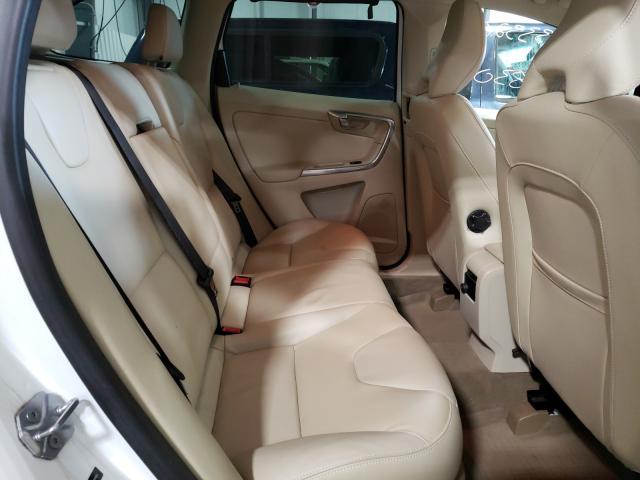 2015 VOLVO XC60 T6 PR YV4902RC5F2587824