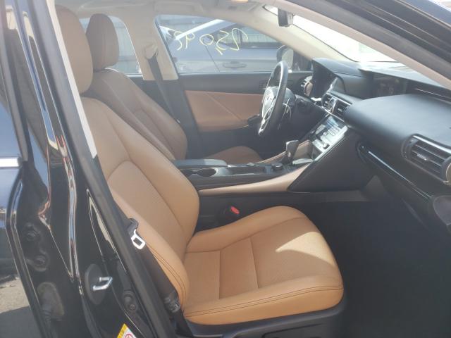 2018 LEXUS IS 300 JTHBA1D28J5067150