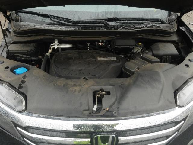 2018 HONDA PILOT TOUR 5FNYF5H92JB027611