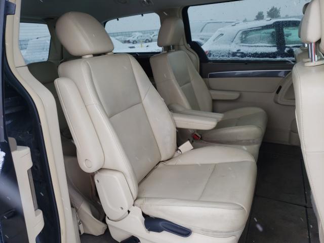 2010 VOLKSWAGEN ROUTAN SE 2V4RW3D18AR272447