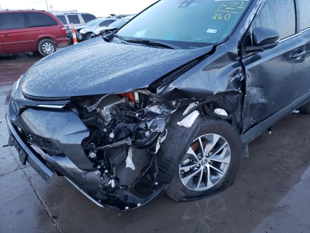 2018 TOYOTA RAV4 HV LE JTMRJREV2JD182484