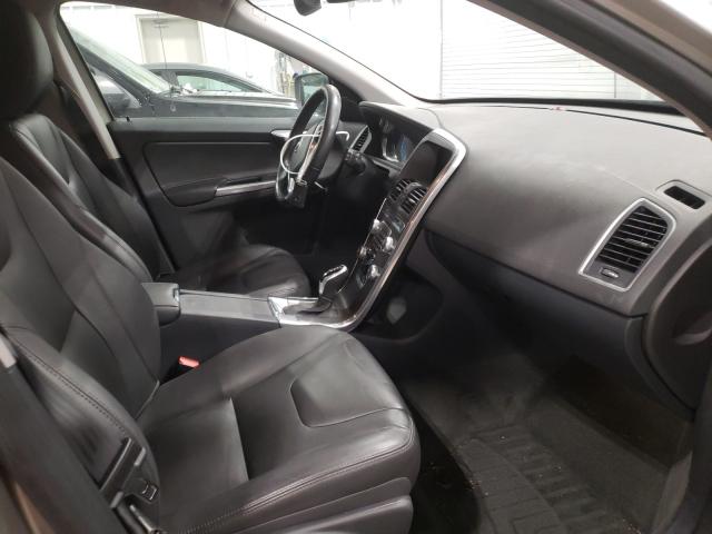 2016 VOLVO XC60 T5 PR YV4612RK1G2879107