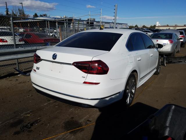 2017 VOLKSWAGEN PASSAT R-L 1VWDT7A35HC000481