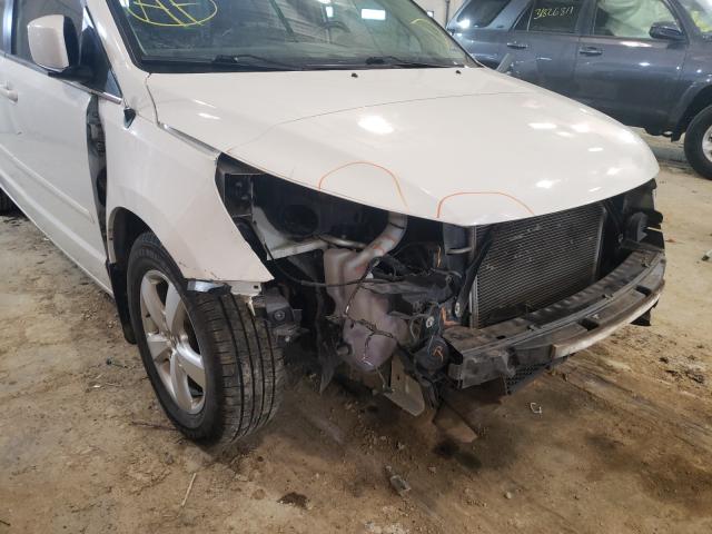 2011 VOLKSWAGEN ROUTAN SEL 2V4RW5DG8BR642880