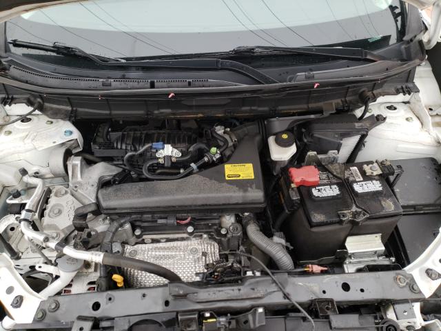 2017 NISSAN ROGUE S 5N1AT2MT5HC896619