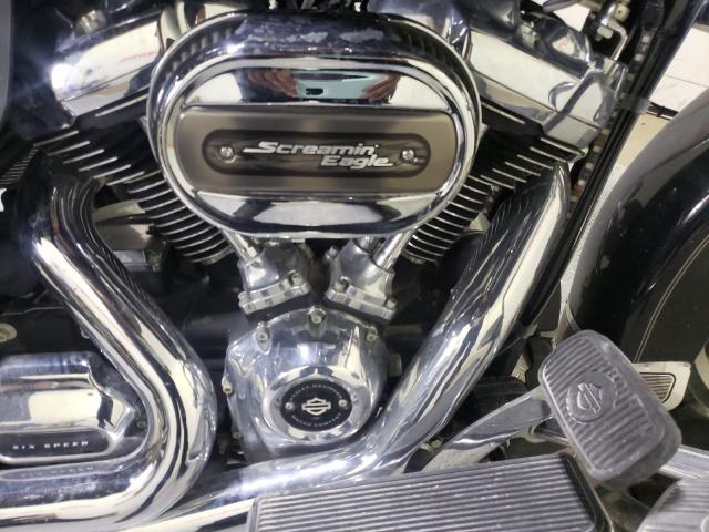 2017 HARLEY-DAVIDSON FLHTCU ULT 1HD1FCC19HB604900