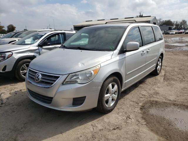 2011 VOLKSWAGEN ROUTAN SE 2V4RW3DG1BR670301