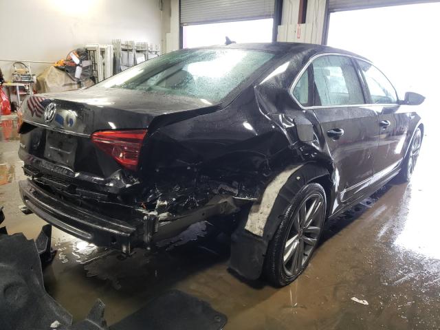 2017 VOLKSWAGEN PASSAT R-L 1VWDT7A35HC039135