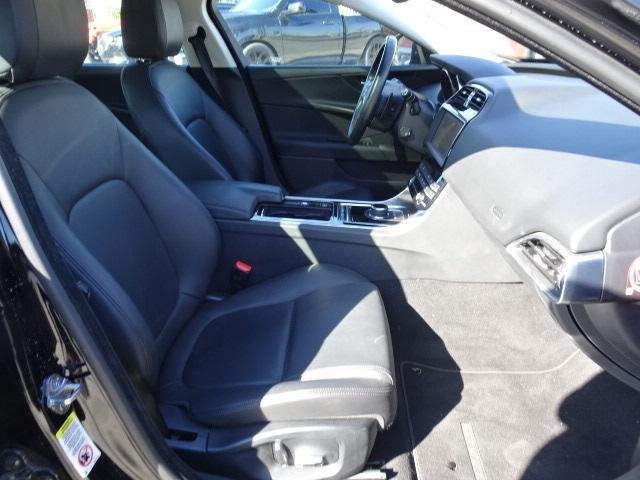 2019 JAGUAR XE SAJAS4FX1KCP52738