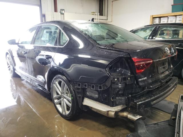 2017 VOLKSWAGEN PASSAT R-L 1VWDT7A35HC039135