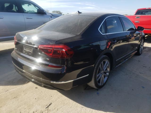 2017 VOLKSWAGEN PASSAT R-L 1VWDT7A31HC082564
