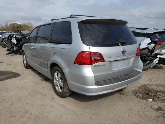 2011 VOLKSWAGEN ROUTAN SE 2V4RW3DG1BR670301