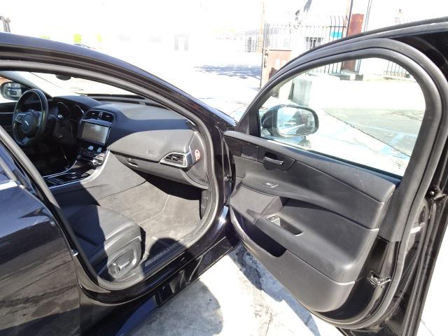 2019 JAGUAR XE SAJAS4FX1KCP52738