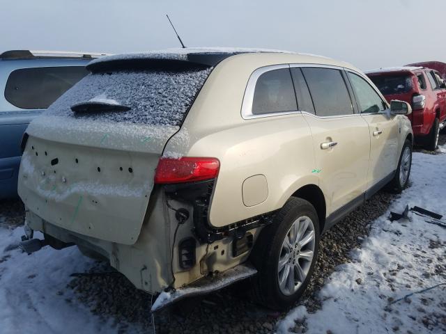 2015 LINCOLN MKT 2LMHJ5FK8FBL04268