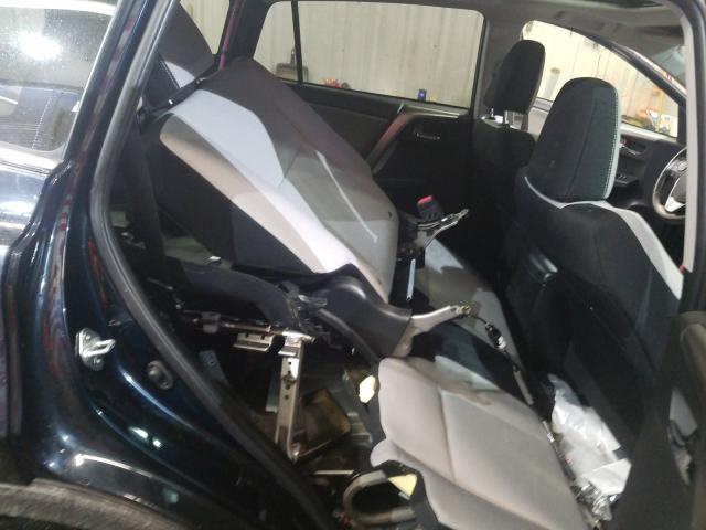 2018 TOYOTA RAV4 HV LE JTMRJREV7JD173795