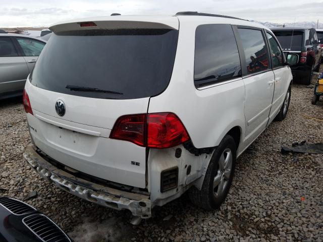 2011 VOLKSWAGEN ROUTAN SE 2V4RW3DG6BR625693