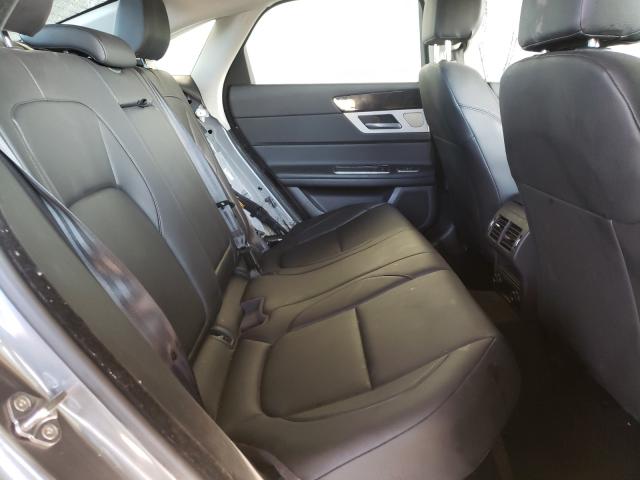 2018 JAGUAR XF PREMIUM SAJBD4FX8JCY69102