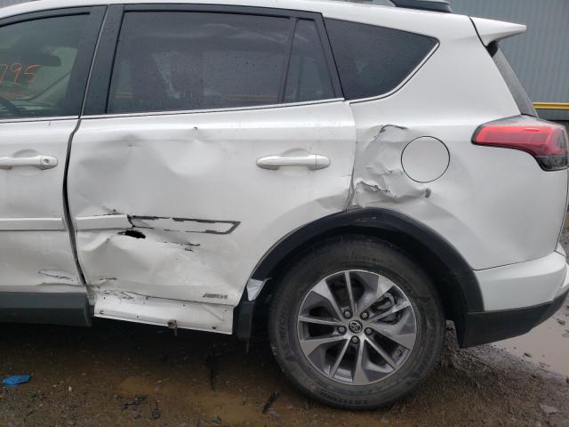 2017 TOYOTA RAV4 HV LE - JTMRJREVXHD118199