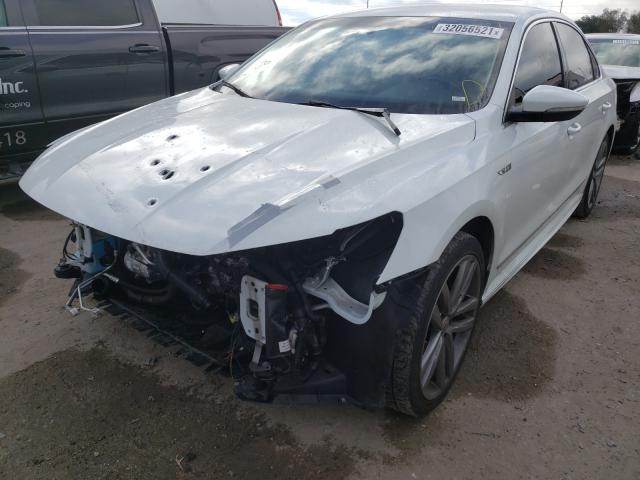 2017 VOLKSWAGEN PASSAT R-L 1VWDT7A3XHC068307
