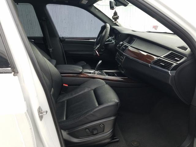 2011 BMW X5 XDRIVE5 5UXZV8C56BL417363