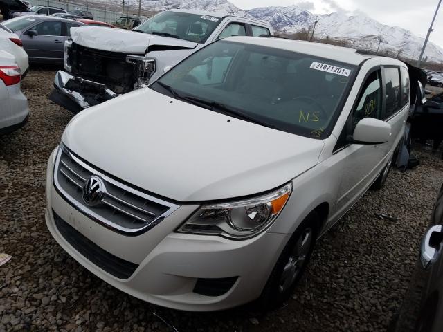 2011 VOLKSWAGEN ROUTAN SE 2V4RW3DG6BR625693