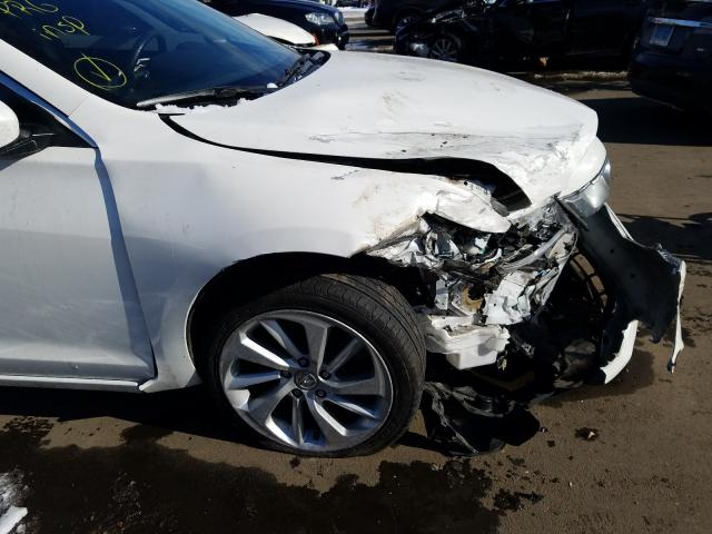 2017 ACURA ILX BASE W 19UDE2F34HA013972