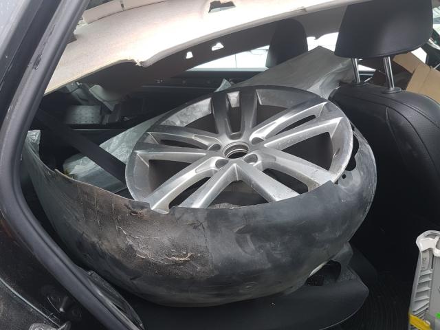 2017 VOLKSWAGEN PASSAT R-L 1VWDT7A37HC043235