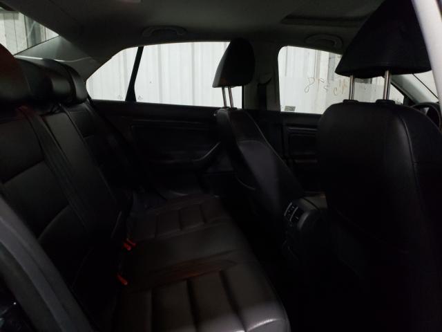 2010 VOLKSWAGEN JETTA WOLF 3VWRA7AJ2AM047434
