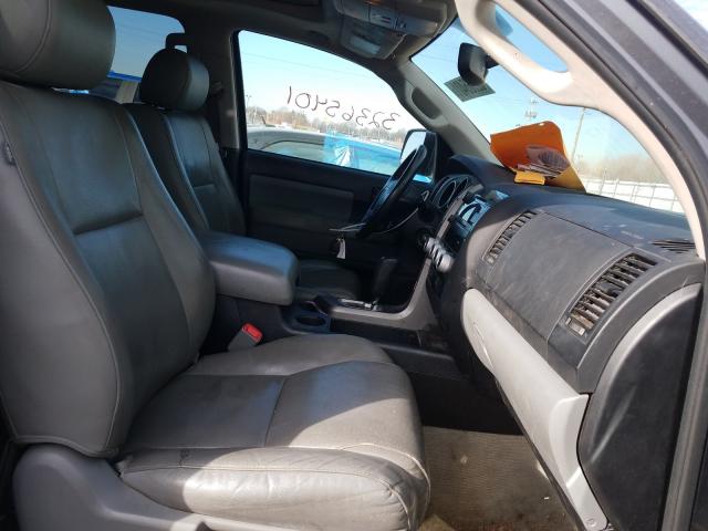2011 TOYOTA SEQUOIA SR 5TDBW5G19BS045408
