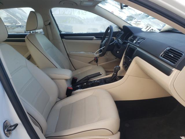 2017 VOLKSWAGEN PASSAT R-L 1VWDT7A39HC013024