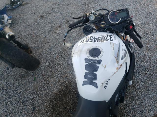 2017 SUZUKI GSX-R750 JS1GR7MA2H2101891