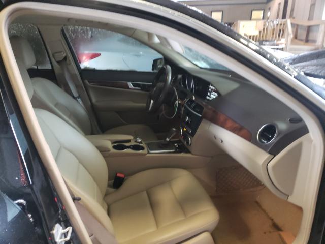 2013 MERCEDES-BENZ 300 WDDGF8AB8DR295822